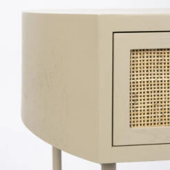 Beige Nachtkastje Met Rotan Lade -Zuiver Verkoop beige nachtkastje met rotan lade amaya bodio 03