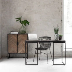 Visgraat Bureau Met Zwart Teak 11 Visgraat Bureau Met Zwart Teak -Zuiver Verkoop dtp home criss cross visgraat bureau met zwart teak 04