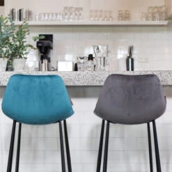 Lage Fluwelen Barstoel -Zuiver Verkoop dutchbone franky lage fluwelen barstoel grijs 08 1