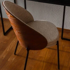 Stoel Met Ronde Rug Walnoot Hout -Zuiver Verkoop dutchbone rodin stoel met ronde rug walnoot hout 08