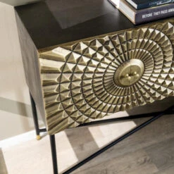 Goud Dressoir Op Hoge Poten -Zuiver Verkoop eleonora noa goud dressoir op hoge poten 02 1