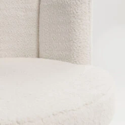 Ronde Teddy Fauteuil Wit -Zuiver Verkoop kare design silhouette fur teddy fauteuil wit 07