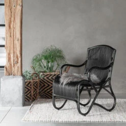 Bohemian Rotan Fauteuil Zwart -Zuiver Verkoop must living como bohemian fauteuil zwart rotan 01