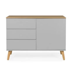 Modern Dressoir Met Eiken Blad
