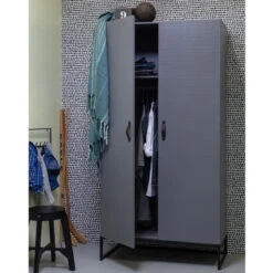 WOOOD Stoere Kledingkast Van Grijs Hout -Zuiver Verkoop woood morris stoere kledingkast van grijs hout 5