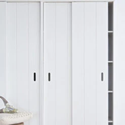 WOOOD Witte Kast Met Schuifdeuren -Zuiver Verkoop woood row witte opbergkast in grenen 04