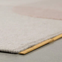 Zuiver Retro Vloerkleed Roze -Zuiver Verkoop zuiver dream natural pink retro vloerkleed roze 06