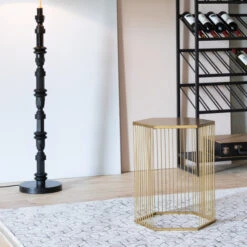 Zuiver Zeshoekige Metalen Bijzettafel -Zuiver Verkoop zuiver queenbee zeshoekige metalen bijzettafel 09